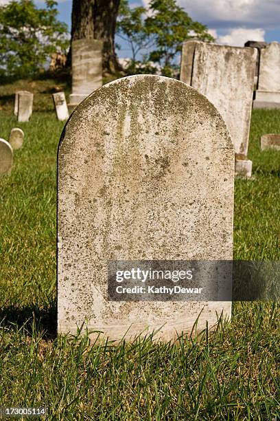 blank headstone - tombstone stock pictures, royalty-free photos & images