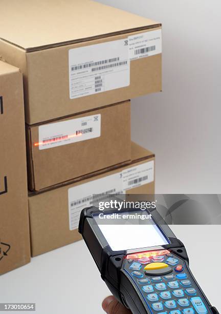 scanning in progress - rfid technology stock pictures, royalty-free photos & images