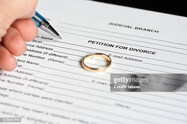 petizione per divorzio. - petizione foto e immagini stock