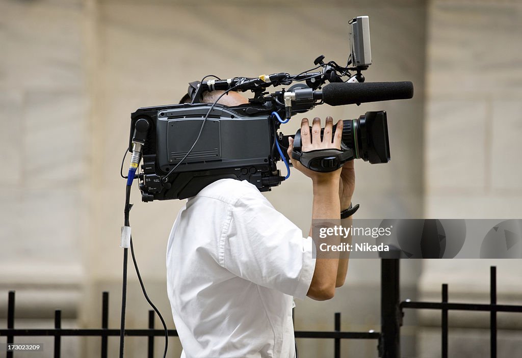 Camerman Images Cameraman High-Res Stock Photo - Getty Images