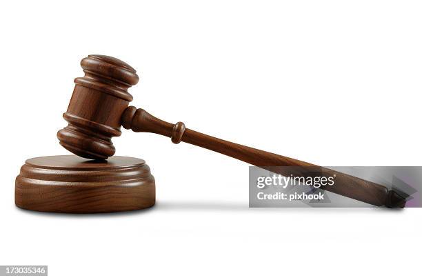 judge's gavel with path - voorzittershamer stockfoto's en -beelden