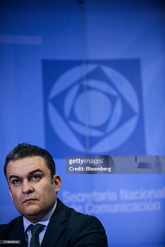 Ecuador Sees Months-Long Snowden Wait Amid Moscow Stalemate