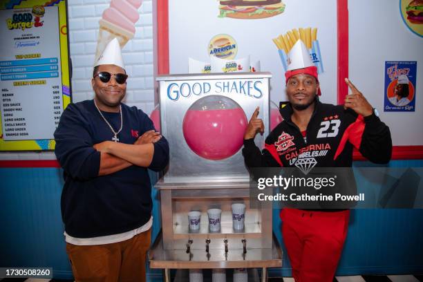 Kenan Thompson and Kel Mitchell visit the Good Burger booth at New York Comic Con at Javits Center on October 15, 2023 in New York City.