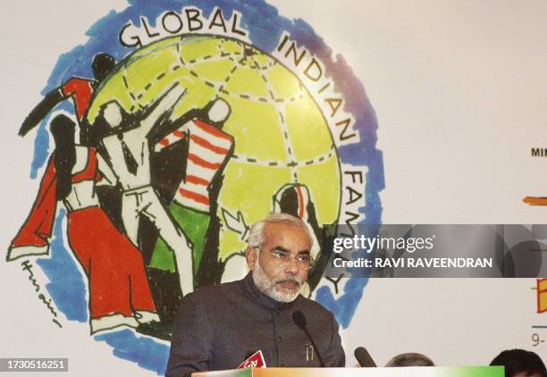 Gujarat state Chief Minister Narendra Modi addresses delegates during the last day of the "Pravasi Bharatiya Divas", Overseas Indian Conference, in...