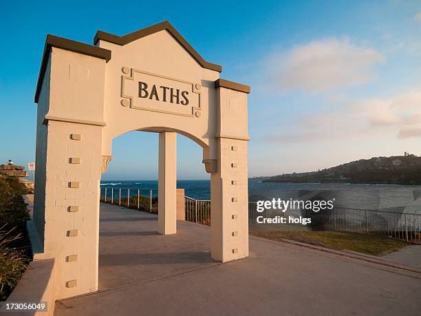 dolphin point coogee - coogee beach stock pictures, royalty-free photos & images