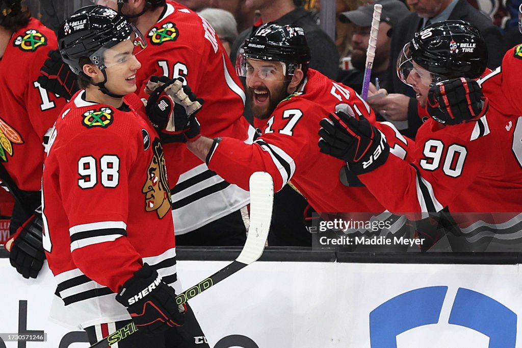 Chicago Blackhawks v Boston Bruins