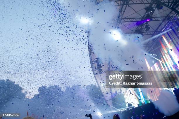 Calvin Harris performs on stage headlining on Day 4 of Hove Festival 2013 on July 5, 2013 in Arendal, Norway.