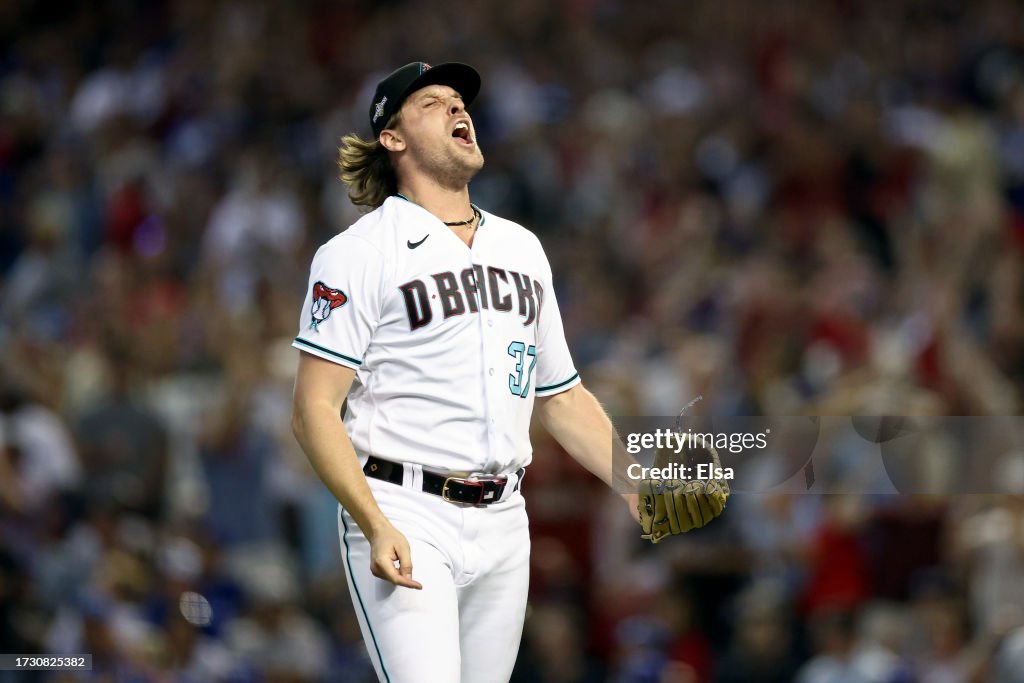 Division Series - Los Angeles Dodgers v Arizona Diamondbacks - Game Three