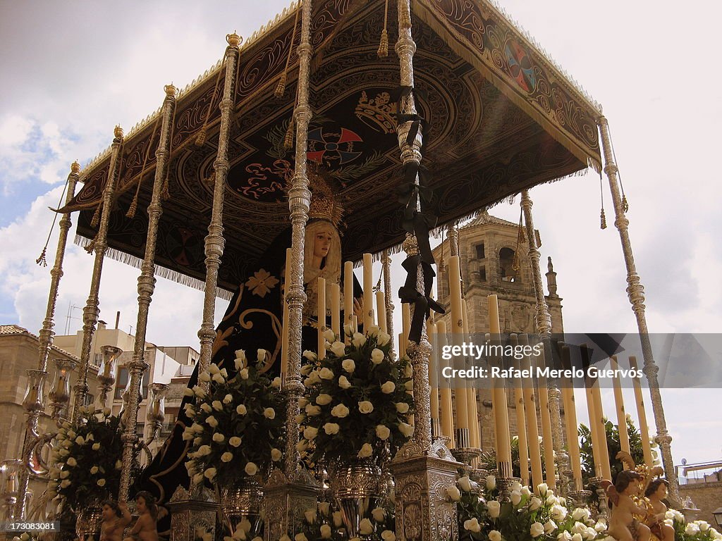 Siguiendo a Jesús/Holy Week procession