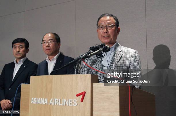 Yoon Young-Doo, President of the Asiana Airlines attends a media briefing at their headquarters on July 7, 2013 in Seoul, South Korea. Two people are...