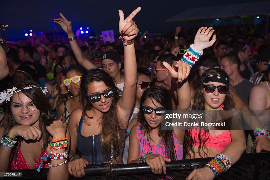 2013 Wavefront Music Festival - Day 2
