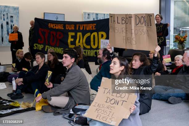Different Language Protest 4,436 Peace In Different Languages Stock Photos, High-Res Pictures, and ...