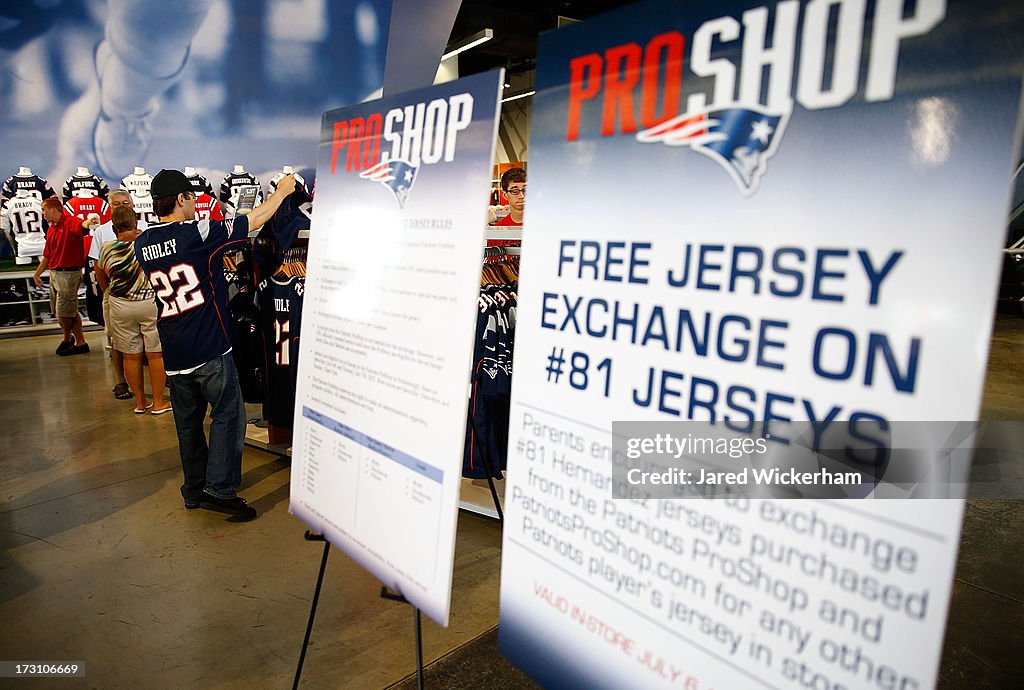 New England Patriots Fans Trade in Their Aaron Hernandez Jerseys During a Free Exchange