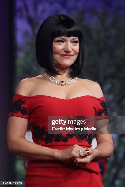 14 Maya Mishalska Stock Photos High Res Pictures And Images Getty 14-maya-mishalska-stock-photos-high-res-pictures-and-images-getty