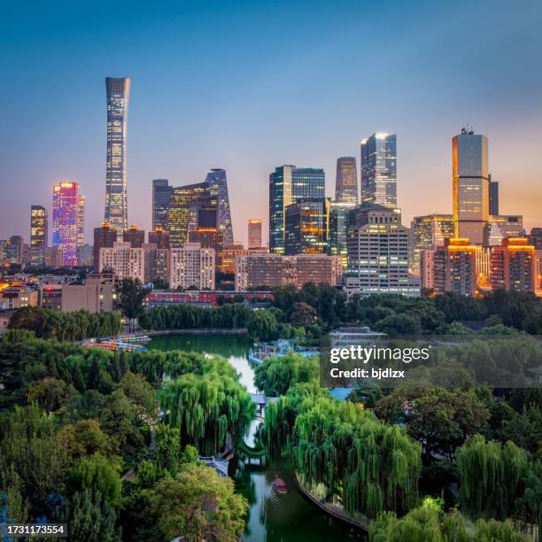 beijing city skyline at sunset - peking stockfoto's en -beelden