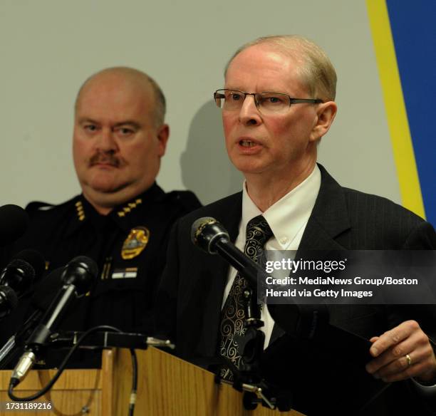 Jennifer Rendall Mark Lavoie Photos and Premium High Res Pictures - Getty Images