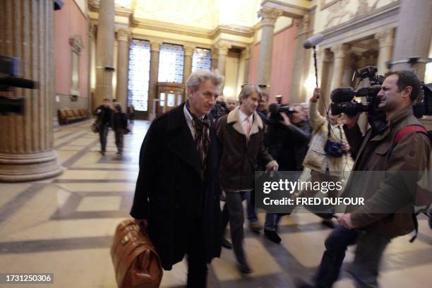 Me Didier Leick et Luc Brossolet , les avocats de David Hotyat arrivent à la cour d'assises de Lyon, le 10 décembre 2007 à la cour d'Assises de Lyon,...