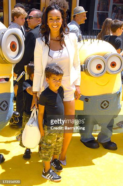 Gloria Govan and guest arrive at the Los Angeles premiere of 'Despicable Me 2" held at Universal CityWalk on June 22, 2013 in Universal City,...
