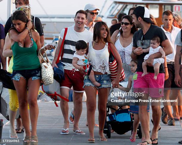 Cesc Fabregas , his girlfriend Daniella Semaan , their daughter Lia Fabregas, Leo Messi , his girlfriend Antonella Rocuzzo and their son Thiago Messi...