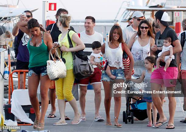 Cesc Fabregas , his girlfriend Daniella Semaan , their daughter Lia Fabregas, Leo Messi , his girlfriend Antonella Rocuzzo and their son Thiago Messi...