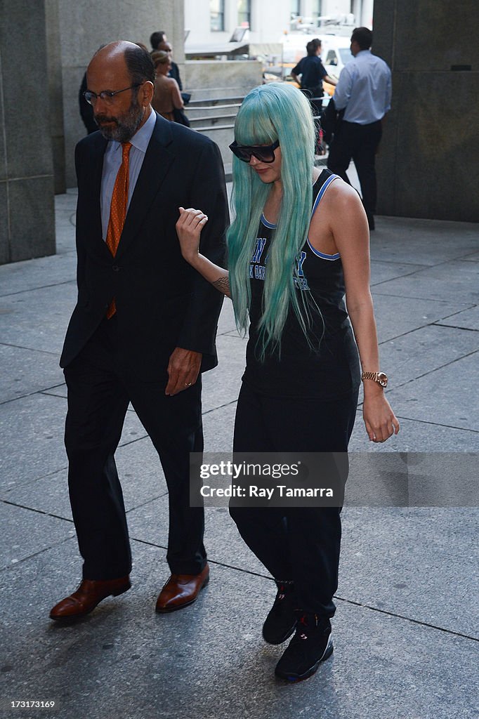 Amanda Bynes Manhattan Criminal Court Appearance - July 9, 2013