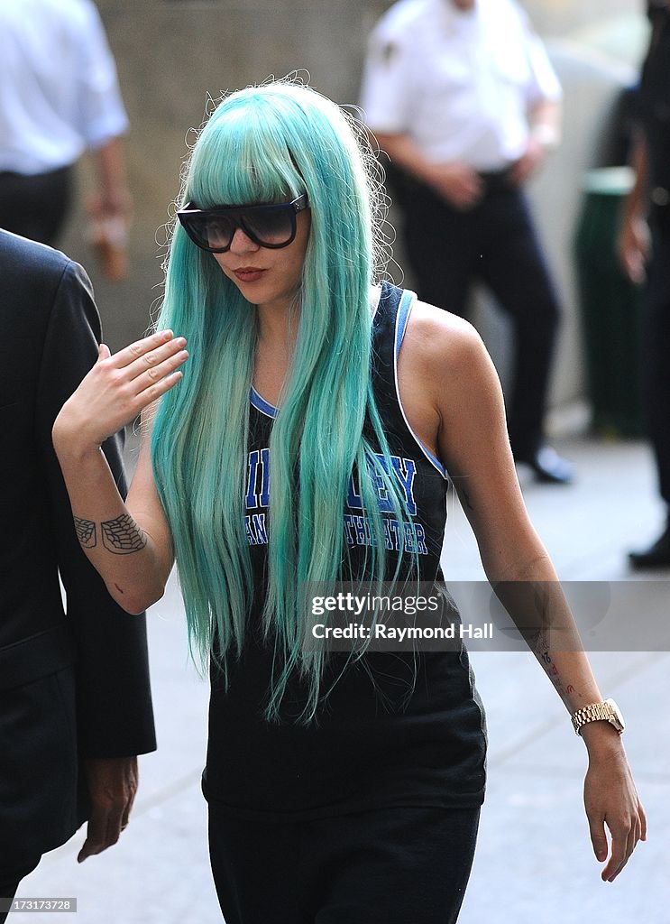 Amanda Bynes Manhattan Criminal Court Appearance - July 9, 2013