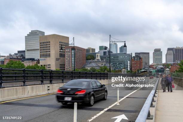 craigie bridge (charles river dam bridge) in boston - verdigris river bildbanksfoton och bilder