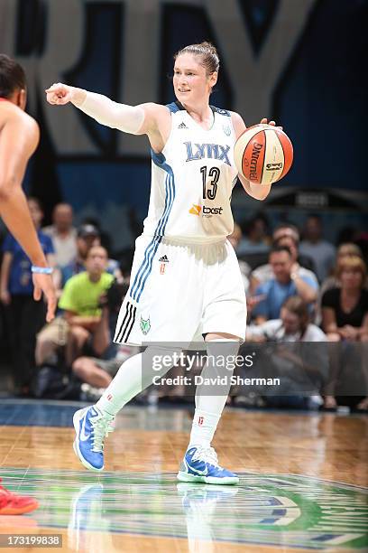 Lindsay Whalen of the Minnesota Lynx setting up the play against the Atlanta Dream during the WNBA game on July 9, 2013 at Target Center in...