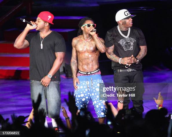 Maine Rappers Rappers Mack Maine, Lil Wayne, and Birdman perform during the... News ...
