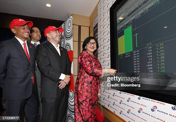 Oman Rani 11 Airasia Kamarudin Meranun Photos & High Res Pictures - Getty Images