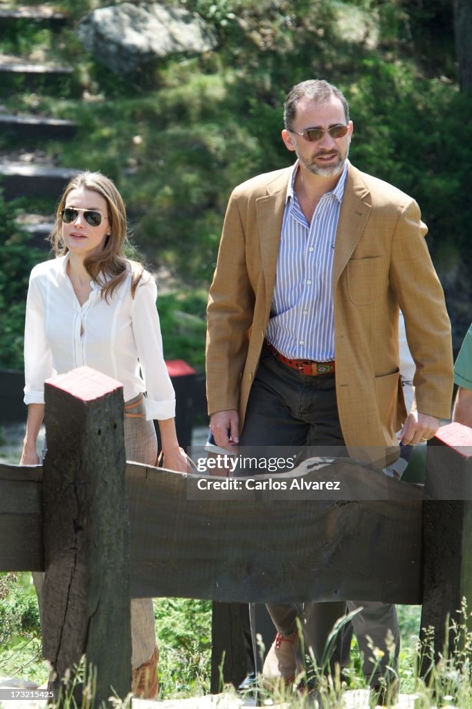 Prince Felipe of Spain and Princess Letizia of Spain Visit Sierra de Guadarrama National Park