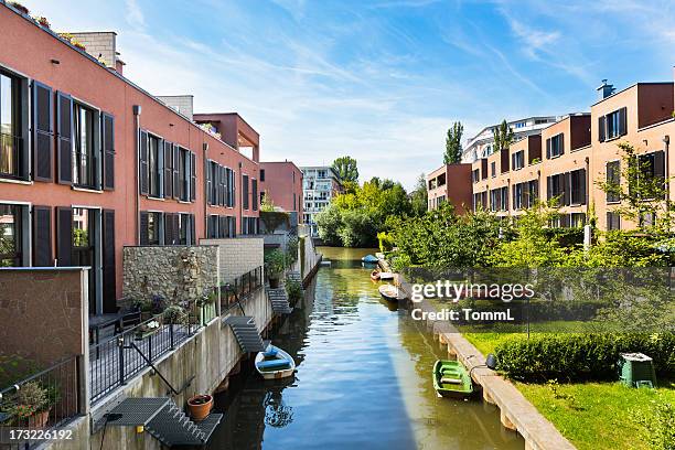 moderne stadt beherbergt - leipzig saxony stock-fotos und bilder