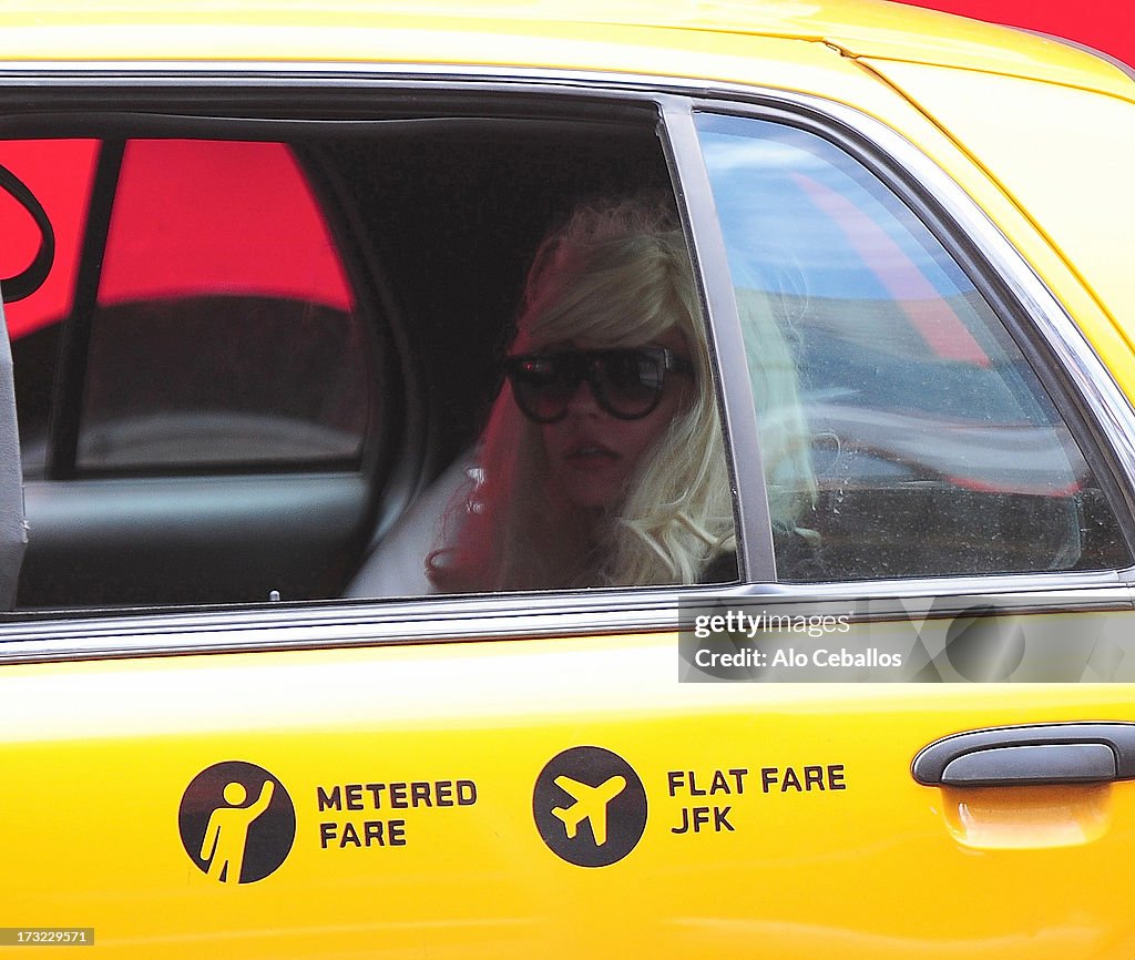 Amanda Bynes Sighting In New York City - July 10, 2013
