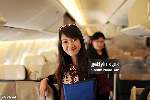 airplane - xlarge - pilot cabin crew stock pictures, royalty-free photos & images
