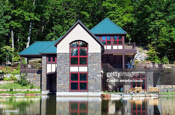 beautiful summer home - waterfront house stock pictures, royalty-free photos & images