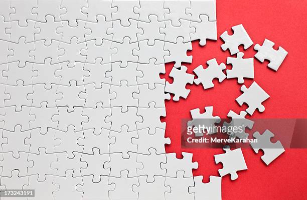 jigsaw puzzle - teilabschnitt stock-fotos und bilder