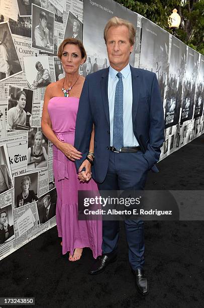 Actor Jeff Daniels and wife Kathleen Treado arrive for the premiere of HBO's "The Newsroom" Season 2 at Paramount Theater on the Paramount Studios...