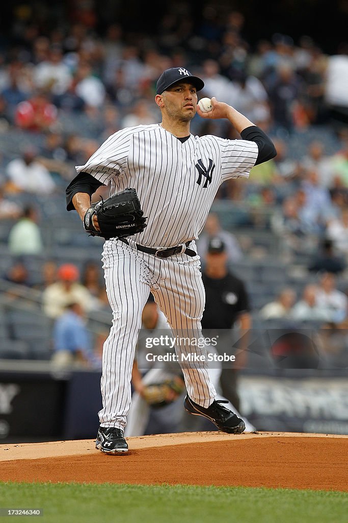 Texas Rangers v New York Yankees