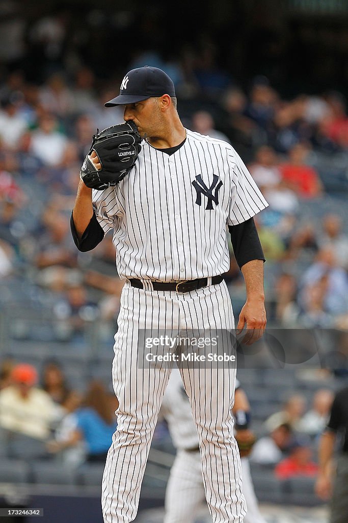 Texas Rangers v New York Yankees