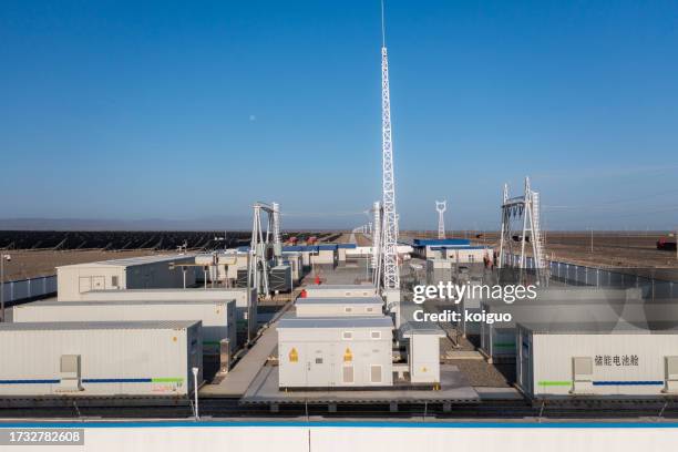 sustainable energy battery storage cabin - battery storage stock pictures, royalty-free photos & images