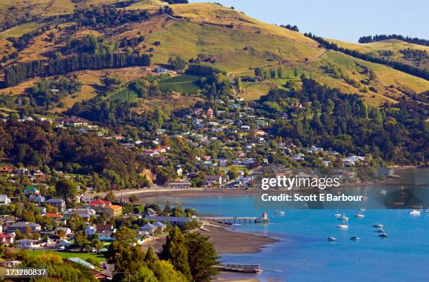 akaroa, new zealand - akaroa stock-fotos und bilder