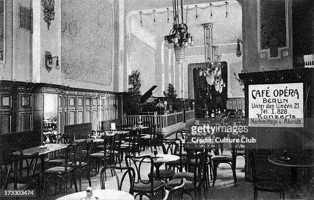 Café Opéra, Berlin, Germany. Early 20th century.
