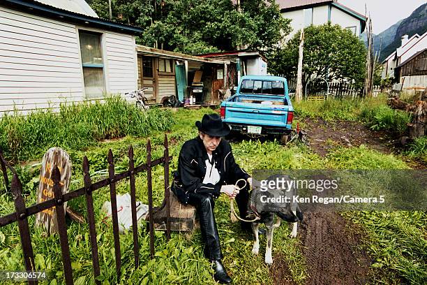 Singer Bob Dylan is photographed in August 2001 in Telluride, Colorado. CREDIT MUST READ: Ken Regan/Camera 5 via Contour by Getty Images.