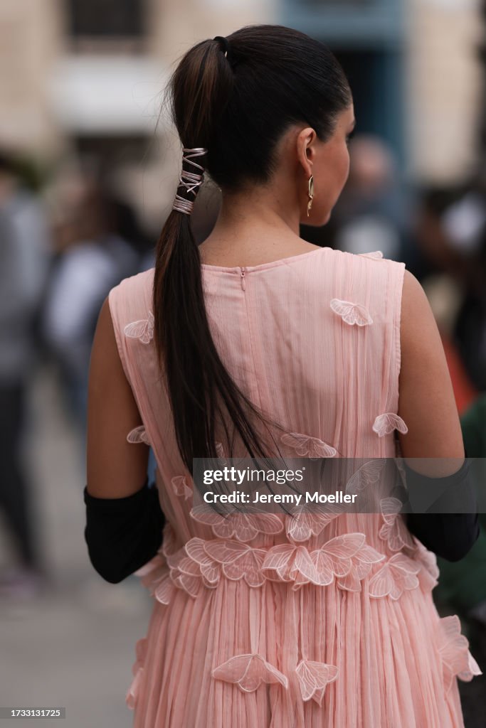 Street Style - Paris Fashion Week - Womenswear Spring/Summer 2024 - Day Five