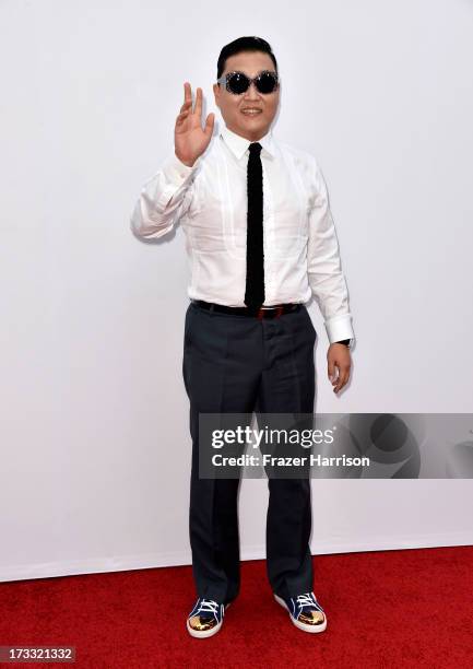 Con Psy Rapper 7,679 Psy Photos & High Res Pictures - Getty Images