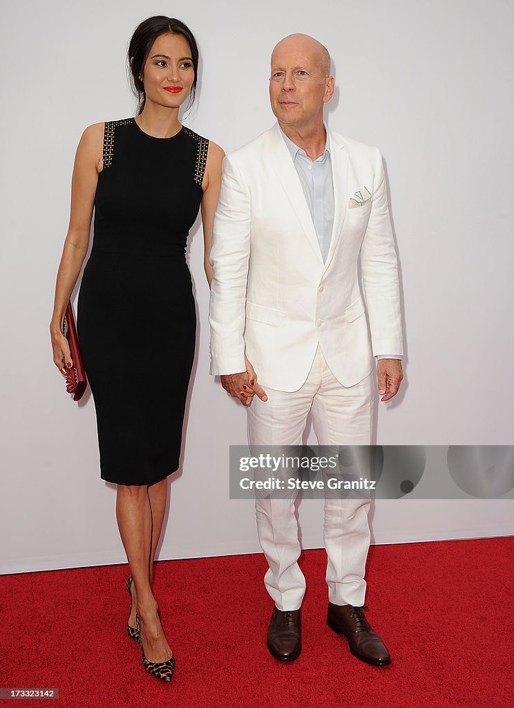 "RED 2" - Los Angeles Premiere - Arrivals