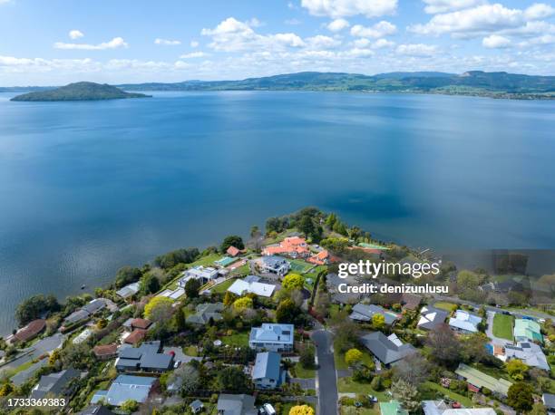 houses in rotorua, new zealand - north island new zealand stock pictures, royalty-free photos & images