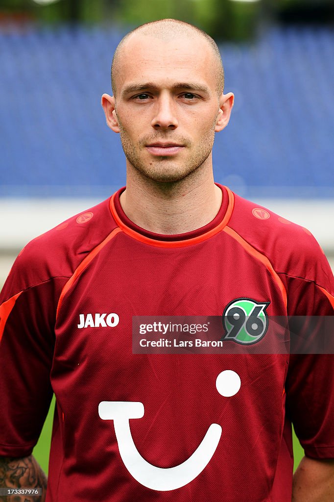 Christian Pander poses during the Hannover 96 team presentation at