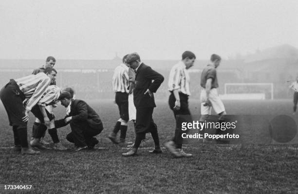The 3rd replay of the FA Cup semi-final between Sheffield United and Liverpool at Derby, UK, 30th March 1899. Sheffield United won 1-0. Here...