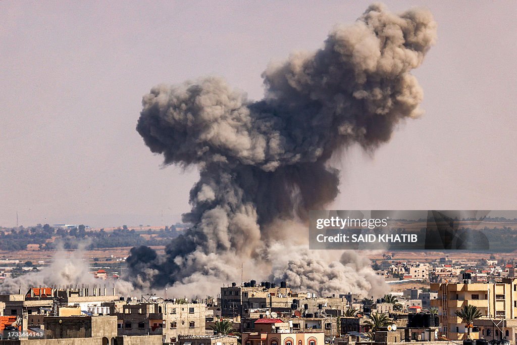 TOPSHOT-PALESTINIAN-GAZA-ISRAEL-CONFLICT